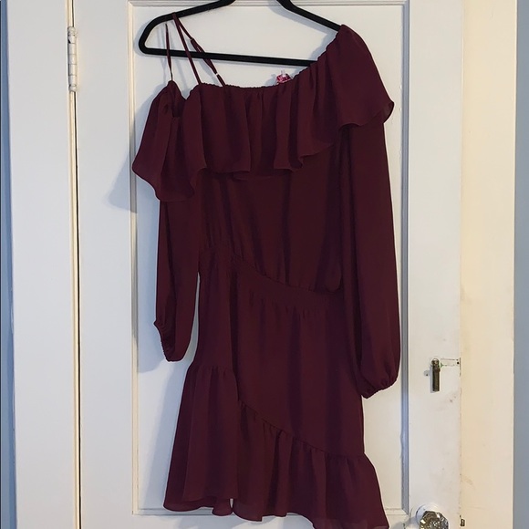 Parker off the shoulder dress - Picture 2 of 5